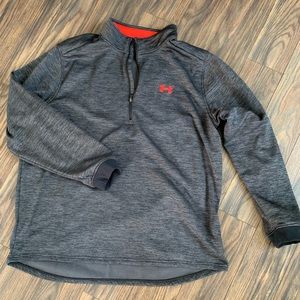 Men’s Under Armour sweatshirt